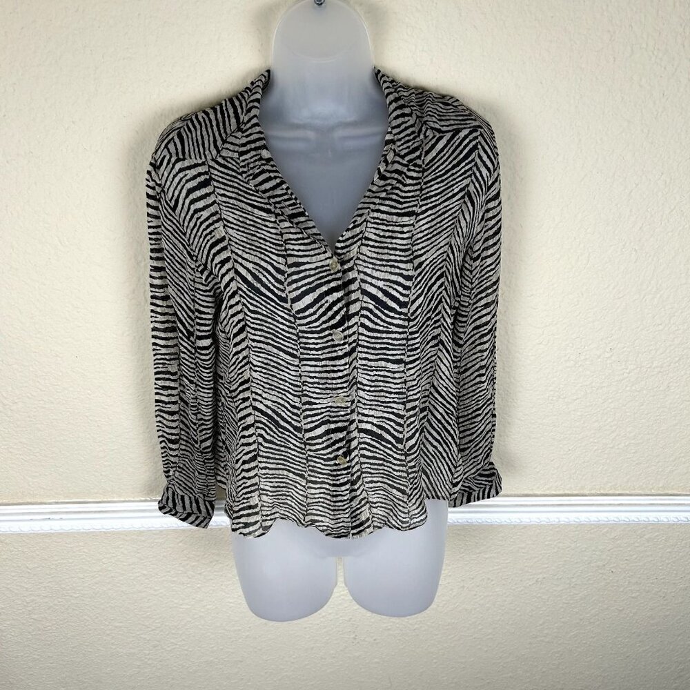 New York City Design Co. 100% Silk V-neck Button up Shirt Size M Artsy Animal